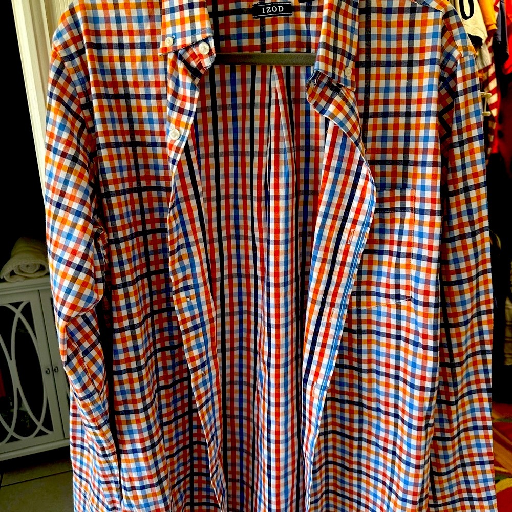 Izod Plaid Button-Up Shirt in Blue and Orange new with tags. Sporty